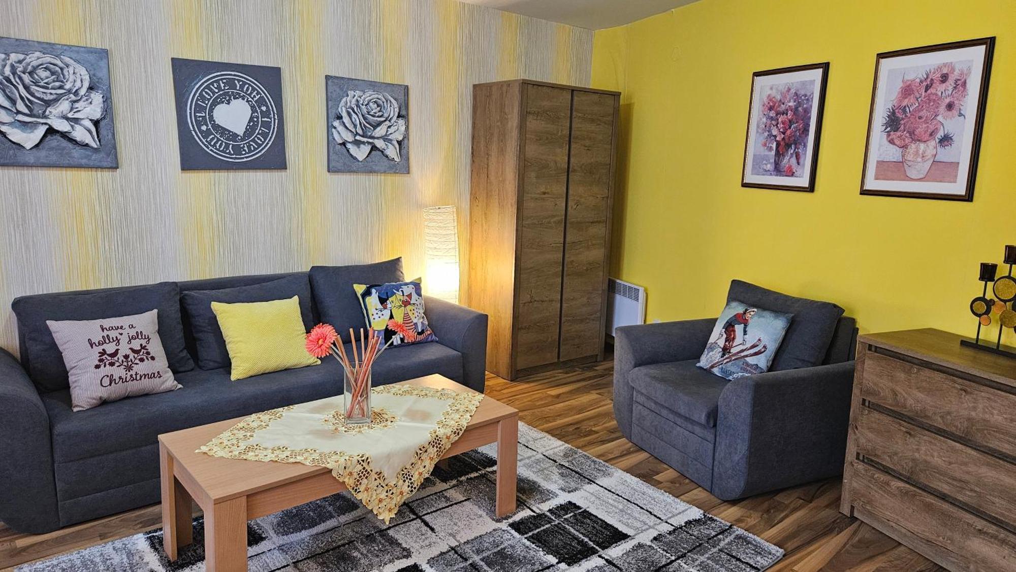 Ramada 2 Boutique Apartment Near Ski Road Банско Екстериор снимка