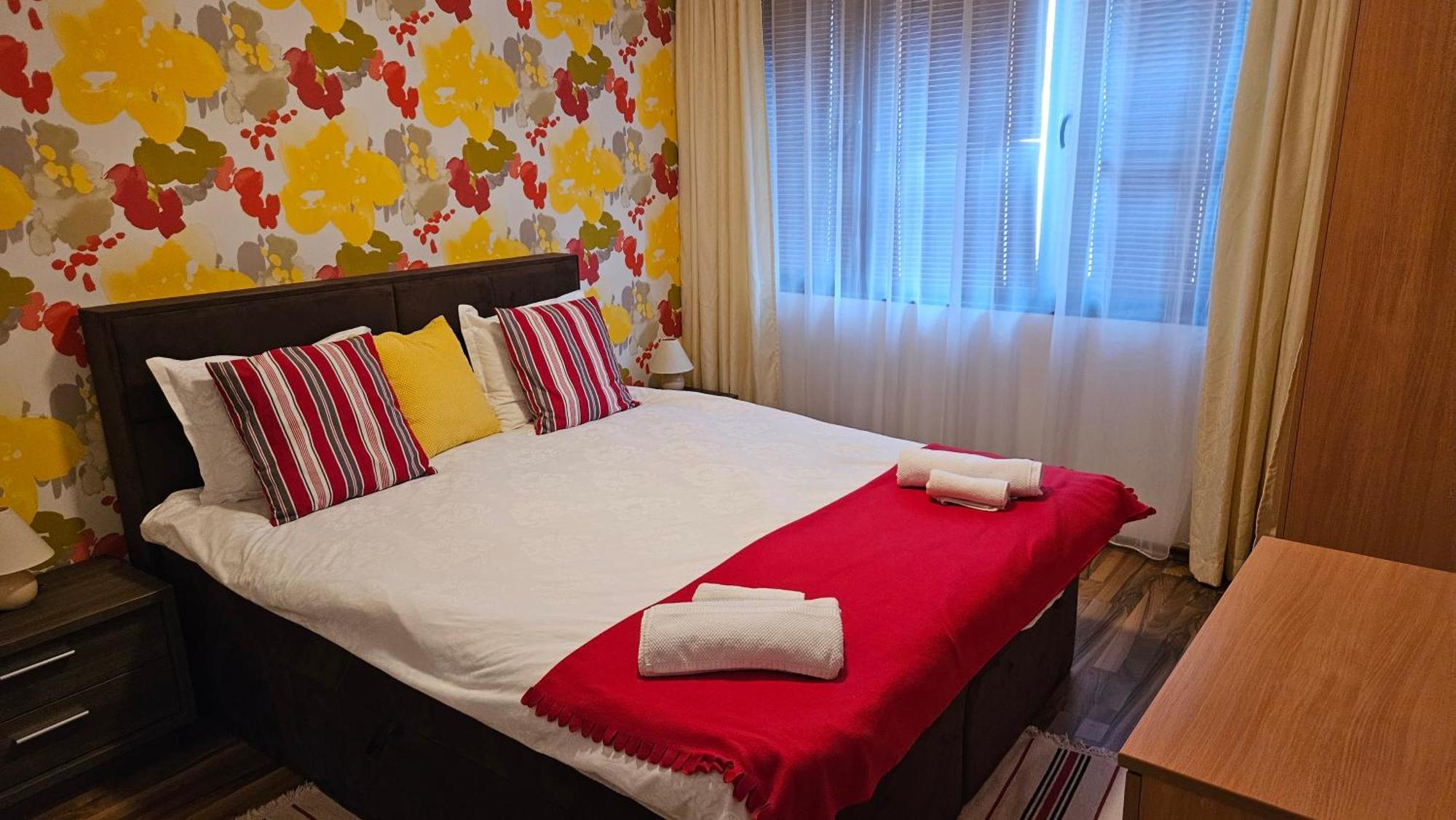 Ramada 2 Boutique Apartment Near Ski Road Банско Екстериор снимка
